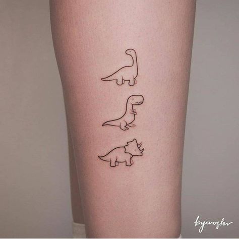 Stick And Poke Tattoos, T Rex Tattoo, Rosen Tattoo Frau, Stick Tattoo, Stick Poke Tattoo, Fun Tattoo, Stick And Poke Tattoo, Pola Tato, Petit Tattoo