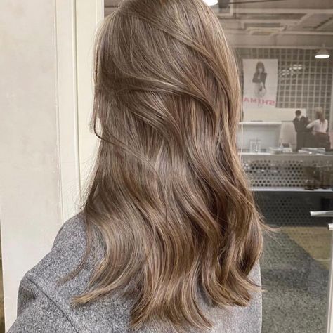 Mousy Brown Hair, Hairstyle Reference, Hairstyle For Wedding, Light Brunette Hair, Hairstyle Easy, Beige Hair, Brown Hair Looks, Perfect Hair Color, Brown Hair Inspo