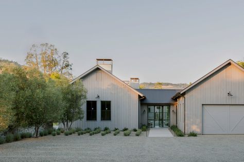 Farmhouse Architecture, Wine Country California, Outdoor Retreat, Farmhouse Exterior, Modern Farmhouse Style, California Homes, Napa Valley, Pool Houses, Architect Design