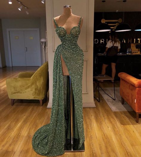 la femme dans l’art on Twitter: "Valdrin Sahiti… " Sequin Prom Dresses Mermaid, Split Prom Dresses, Straps Prom Dresses, Sequin Prom Dress, Sequin Prom Dresses, فستان سهرة, Prom Dresses Online, Modieuze Outfits, Gala Dresses