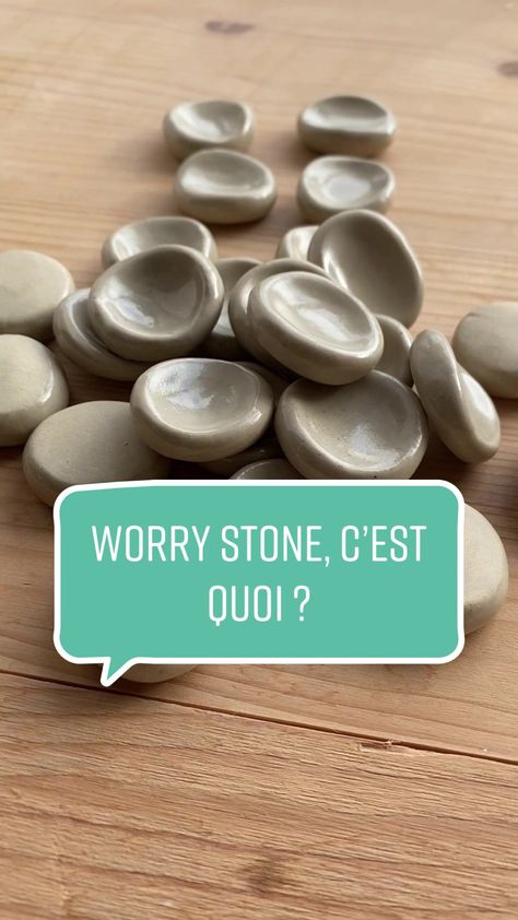 Worry stone, qu’est-ce que c’est ? #worrystone #worrystones #antistres... | TikTok Stone Clay Ideas, Worry Stone Clay, Worry Stones Clay, Ceramic Worry Stones, Diy Worry Stones, Worry Stones Diy, Clay Palette, Clay Idea, Christmas Ceramics