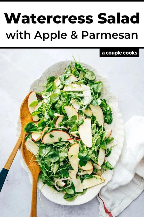 Side Dishes Vegetarian, Watercress Recipes, Recipes Side Dishes, Most Nutrient Dense Foods, Winter Salad Recipes, Salad Dressing Recipes Healthy, Watercress Salad, Couple Cooking, Vegetarian Soup