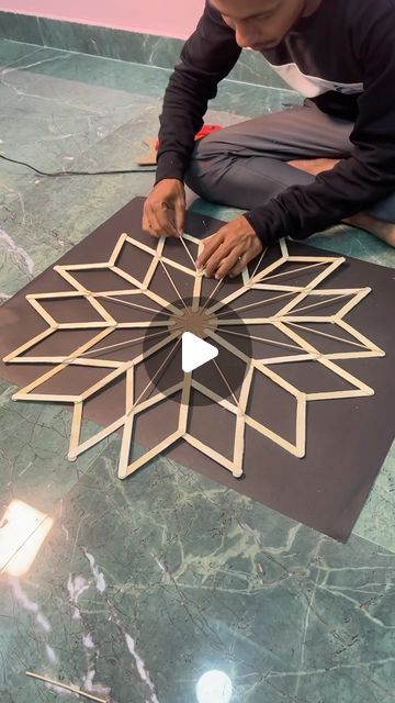 3d Wall Art Decor Diy Crafts, Diy Craft Wall Decor, Diwali Wall Hanging Ideas, Metal Wall Decor Diy, Home Decor Ideas Diy Crafts Wall Art, Paper Craft Ideas For Room Decor, Diwali Diy Wall Hangings, Diy Home Decor With Paper, Wall Hanging Painting Ideas