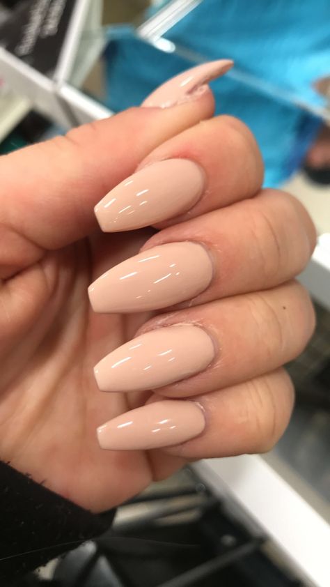 Cappuccino nail colour Cappuccino Nails Color, Cappuccino Nails, Nail Colour, Vanilla Latte, Nail Inspiration, Nail Accessories, Mani Pedi, Nails Ideas, Nails Art