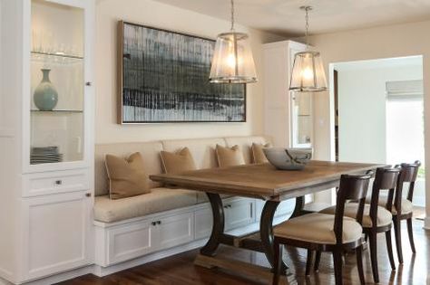 Surround yourself in a blanket of warm, white interior inspiration to ward off the winter blues. Banquette Seating Dining Room, Seating In Kitchen, Banquette Ideas, Meja Sofa, Banquette Seating In Kitchen, Dining Room Bench Seating, Built In Banquette, Kitchen Banquette, Transitional Dining Room