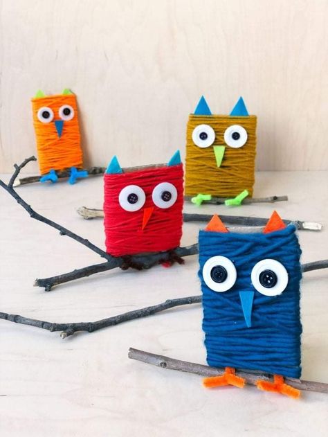 Diy Owl, Owl Craft, Yarn Crafts For Kids, November Crafts, 13 November, Owl Crafts, Art Yarn, Kids Diy, Wool Crafts