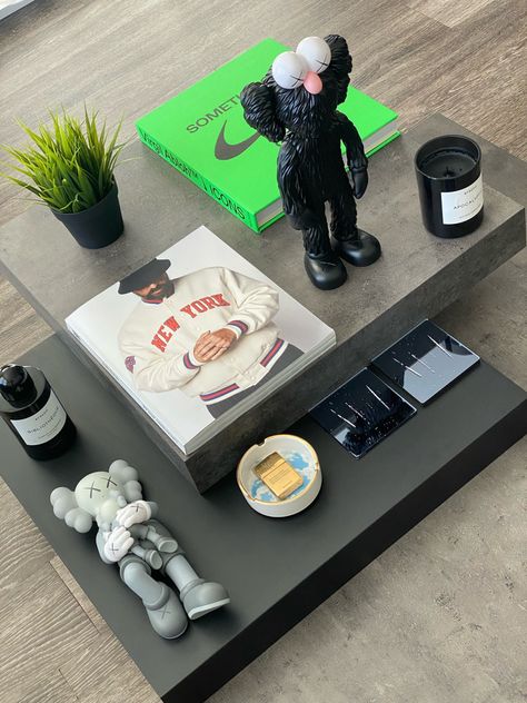 Minimalist Hypebeast Living Room, Hypebeast Office Decor, Hypebeast Tv Stand, Men Bookshelf Decor, Virgil Abloh Home Decor, Hypebeast Coffee Table Decor, Mens Modern Living Room, Avant Garde Apartment, Bearbrick Bedroom