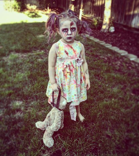 Little girl zombie makeup Zombie Dress Up, Diy Kids Zombie Costume, Girl Zombie Makeup, Girl Zombie Costume Diy, Easy Kids Zombie Makeup, Zombie Make Up For Kids, Kids Zombie Makeup Girl, Halloween Makeup Children, Zombie Princess Costume