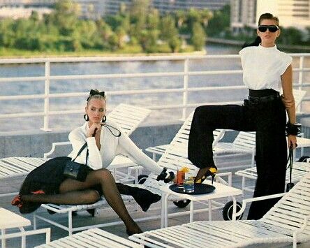 US Vogue 1986 "Fast Track Day Dressing" Models: Cindy Crawford & Ashley Richardson Photo Eric Boman 90s Editorial, Ashley Richardson, 80s Stuff, 80s Glam, Vogue Us, Light My Fire, Power Dressing, Sporty Casual, 80s Style