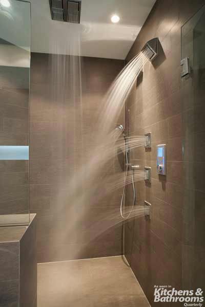 Curbless Showers: 7 Reasons To Shower Without Curbs on the Main Line - Cottage Industries Inc. Drømme Bad, Bilik Air, Bilik Mandi, Amazing Showers, Dream Shower, Bad Inspiration, Bathroom Decorating, Bathroom Spa, Hus Inspiration