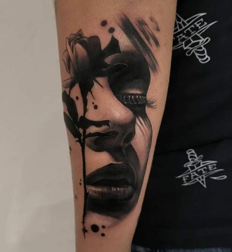 Best Cover Up Tattoos, Face Tattoos For Women, Medusa Tattoo Design, Beautiful Tattoos For Women, Special Tattoos, Alien Tattoo, Fire Tattoo, Pretty Tattoos For Women, Montage Photo