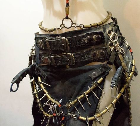 Healer Outfit, Cool Reference Photos, Cyberpunk Tactical, Wasteland Outfit, Cyberpunk Aesthetic Outfit, Zombie Apocalypse Outfit, Cyberpunk Clothing, Apocalyptic Clothing, Swag Fashion