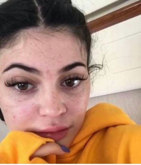 Kylie Jenner No Makeup, No Makeup Pictures, Kylie Jenner 2014, Kylie Jenner Face, Maquillaje Kylie Jenner, Face Freckles, Kylie Jenner Lashes, Kily Jenner, Natural Fake Eyelashes