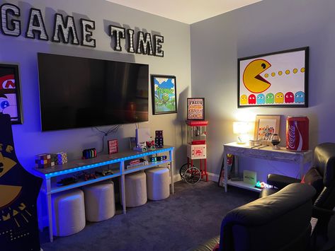 Every family with children or grandchildren need a fun but organized game room. Game Den Room, Playroom And Game Room Ideas, Game Room Playrooms, Game And Music Room, Game And Guest Room Ideas, Guest Room And Game Room Combo, Game Media Room Ideas, Boys Video Game Playroom, Kids Game Room Basement