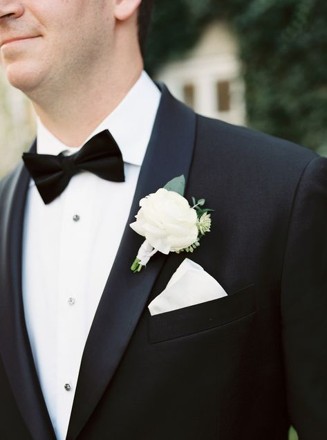 White ranunculus boutonniere, classic groom boutonniere, black bowtie groom, inn at barley sheaf farm, inn at barley sheaf wedding Boutinere Ideas Groomsmen White, Classic White Boutonniere, Classic Boutonniere Wedding, Groomsman Boutonniere White, Mens White Boutineers, Black Tie Boutonniere, Wedding Groomsmen Boutonnieres, Boutineer Ideas Wedding Simple, White Peony Boutonniere