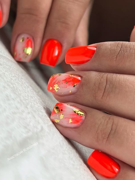 Red Orange Nail Designs Summer, Orange Red Nails Design, Hot Coral Nails, Red And Orange Nails, Tort Hello Kitty, Coral Pink Nails, Red Orange Nails, Coral Nails With Design, Nail Designs For Fall