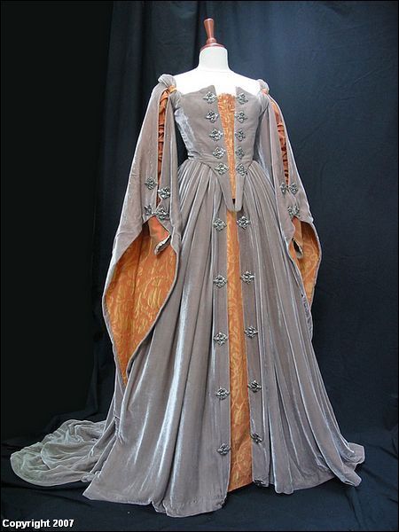 Elizabeth Medieval Dress, Elizabethan Gown, Istoria Modei, Grey Gown, Period Dress, Period Outfit, Fantasy Gowns, Medieval Fashion, Fantasy Dress