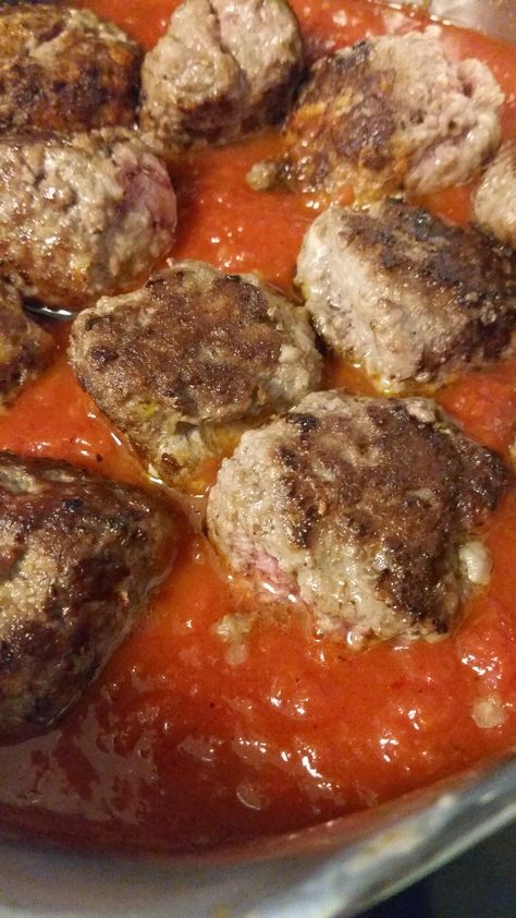 Luck and Low Carb: Small Batch Meatballs Dinner Must Haves, Eating For One, Easy Italian Meatballs, Homestead Food, Small Batch Cooking, Mini Meals, Recipes For 2, Meatball Dinner, Italian Meatballs Recipe