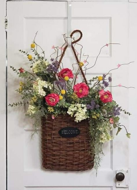 Basket Front Door Wreath, Front Door Floral Basket, Hanging Door Basket With Flowers, Basket Door Decoration, Basket Wreaths For Front Door Diy, Front Door Wreaths Spring, Christmas Front Door Basket, Spring Basket Wreaths For Front Door, Basket Front Door Decor