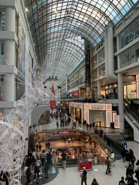 Toronto December, Toronto In December, Toronto Mall, Toronto Aesthetic Winter, Toronto Winter Aesthetic, Downtown Shopping Aesthetic, Toronto Life Aesthetic, Shopping Centre Aesthetic, Christmas Mall Aesthetic