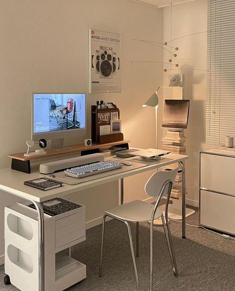 Desk Setup Ideas, Wfh Desk, Wfh Office, Apple Aesthetic, Cozy Workspace, Desk Room, Desk Tour, Study Aesthetics, Study Desk Decor