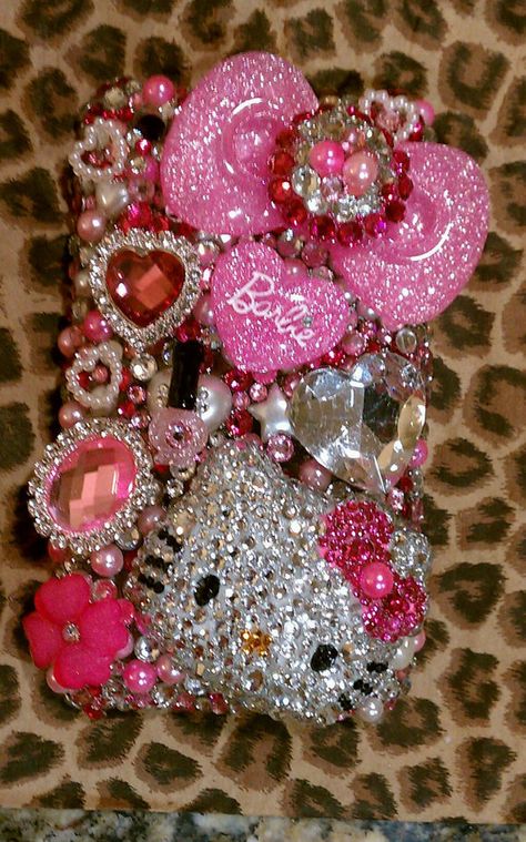 SUPER KAWAII case Pink Girly Decoden Hello by PrettyGirlCouture4u, $125.00 Bedazzled Phone Case, Decoden Case, Hello Kitty Phone Case, Bling Phone Cases, Decoden Phone Case, Girly Phone Cases, Diy Iphone Case, Pretty Phone Cases, Pink Hello Kitty