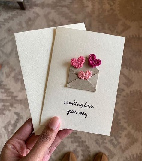 @etsyoclock shared a photo on Instagram: “Artist: @BubsTreasures ❤️ "Half of all proceeds made from sales are donated to various hospitals and healthcare initiatives in the GTA.…” • Jan 5, 2021 at 5:55pm UTC Diy Valentine's Day, Diy Cards For Boyfriend, Valentines Day Card For Him, Valentines Day Cards Handmade, Filmy Vintage, Birthday Gifts For Boyfriend Diy, Diy Gift Set, Creative Gifts For Boyfriend