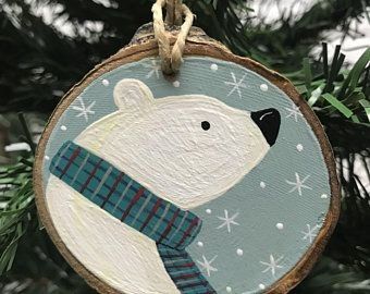 Polar Bear Ornaments, Painted Christmas Ornaments, Christmas Wood Crafts, Wood Christmas Ornaments, Wooden Ornament, Handmade Christmas Decorations, Painted Ornaments, Christmas Ornament Crafts, Handmade Christmas Ornaments