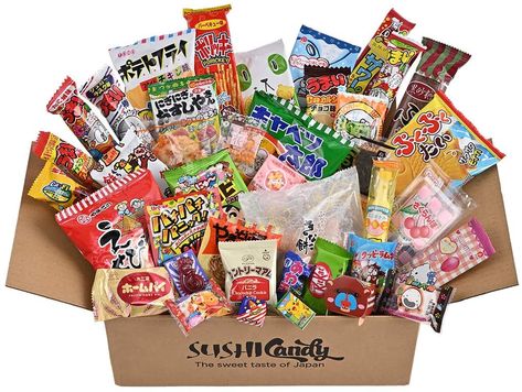 Japanese Candy Box, Japanese Kitkat, Candy Japanese, Snacks Japonais, Asian Candy, Popular Candy, Cocktail Appetizers, Popular Snacks, Candy Gift Box