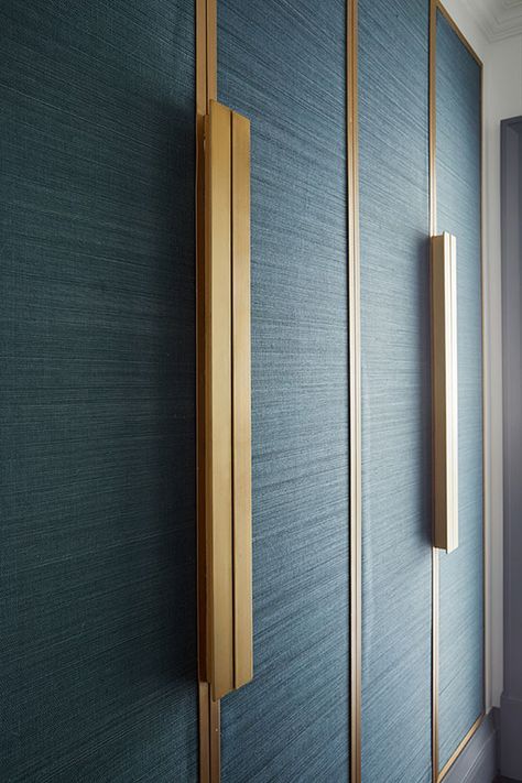 Pretty textured closet doors Textured Closet Door, Texture Wardrobe Design, Textured Wardrobe Doors, Luxury Closet Doors, Closet Door Ideas, Bifold Doors Makeover, Modern Closet Doors, Painted Closet, Wooden Wardrobe Design