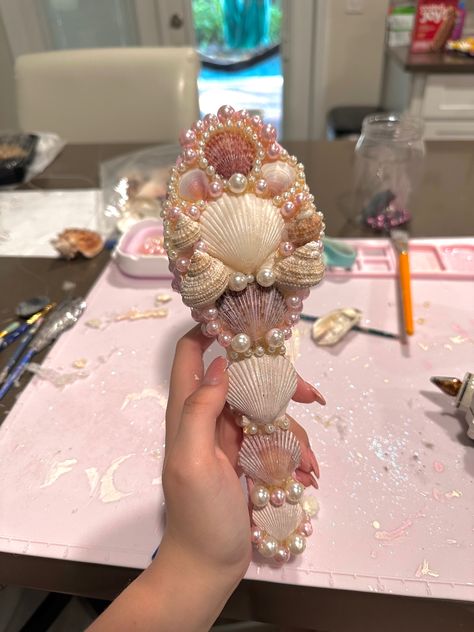 Mermaid Core Birthday Party, Mermaid Core Jewelry Diy, Sea Shell Projects, Mermaid Core Room Decor, Mermaid Party Adult, Mermaid Core Diy, Mermaid Core Bedroom, Mermaid Core Party, Aphrodite Bathroom