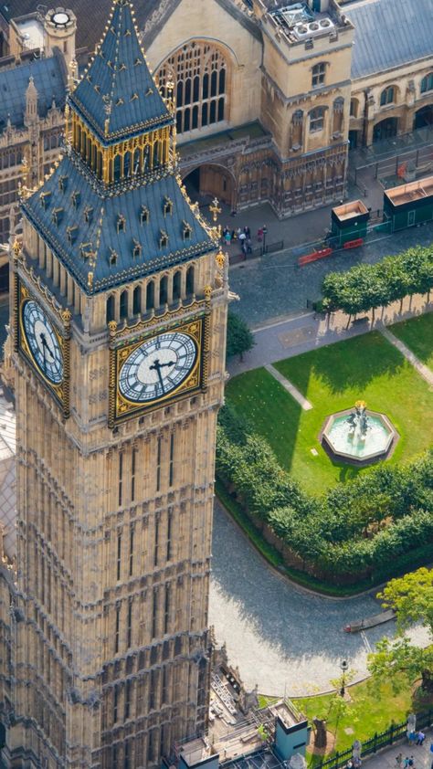 London is laced with history dating back to Roman times and is ripe with iconic landmarks to explore from the House of Parliament and Big Ben clocktower to the London Eye wheel and plentiful museums. 📷 Gray Malin Uk Landmarks, London Sites, Uk Tourist Attractions, Houses Of Parliament London, What To Do In London, Uk Culture, Pub Grub, London Gallery, London Dreams