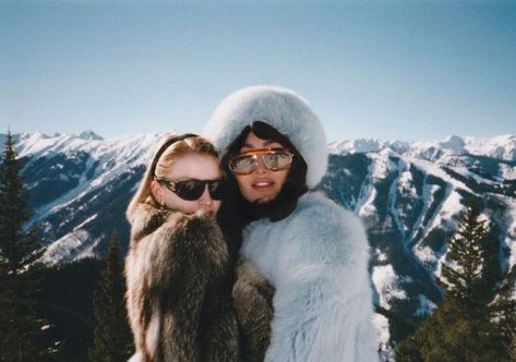 Chalet Girl, Stile Blair Waldorf, Ski Aesthetic, Ski Bunnies, Snow Trip, Winter Inspo, Snow Bunnies, Ski Season, St Moritz