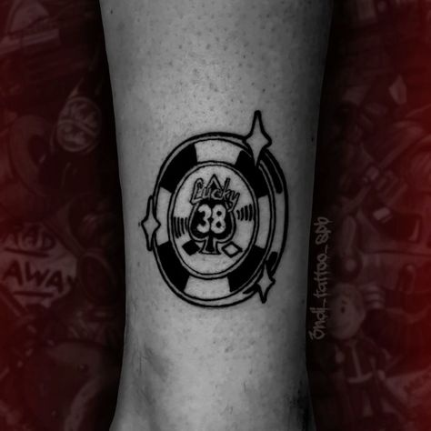 Fallout New Vegas Tattoo, Fallout Tattoo Ideas, Fairy Tail Tattoo, Chip Tattoo, Fallout Tattoo, Pop Culture Tattoos, Culture Tattoos, Vegas Tattoo, Sketch Style Tattoos