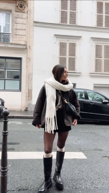 Best Autumn Outfits, Aesthetic Looks Winter, Nyc Winter Outfits Going Out, Paris Outfit Inspo Winter, Paris Inspo Outfit, Paris Fits Winter, Paris Outfit Autumn, Paris In The Winter Outfits, New York Style Winter