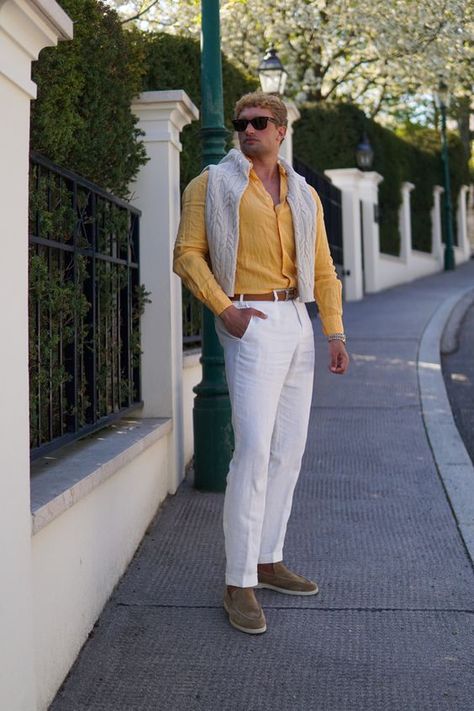 Elevate Your Style: Old Money Spring Outfits for Men in 2024 Old Money Aesthetic Outfit Yellow, 18th Outfit, Old Money Spring, Business Aesthetics, Spanish Party, Casual Spring Outfits, Railing Designs, Style Types, Semi Formal Attire