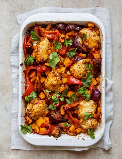 The Batch Lady’s Chicken Shawarma Traybake Chicken Traybake, Chicken Tray Bake, Tray Bake Recipes, Tray Bake, Meal Prep Recipes, Air Fryer Recipes Chicken, Midweek Meals, Chicken Shawarma, Chicken Spices