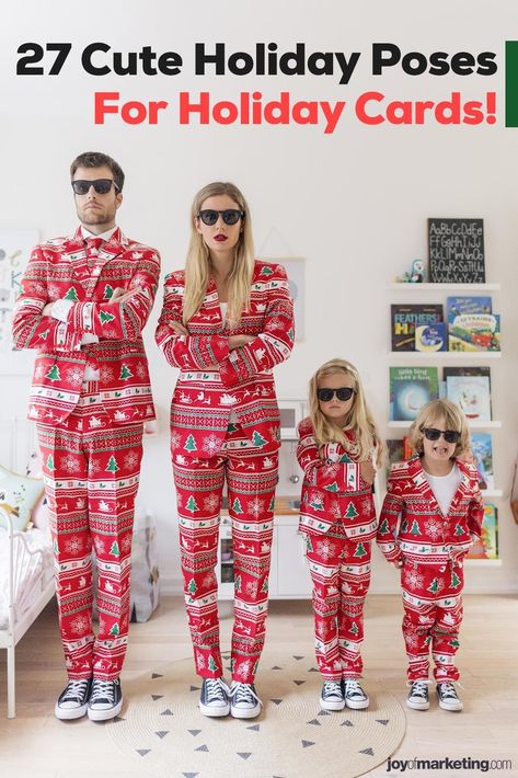 Family Christmas Pictures Outfits, Funny Christmas Photos, Family Photo Outfits Winter, Fun Holiday Cards, Christmas Pictures Outfits, Christmas Poses, Family Christmas Outfits, Christmas Family Photoshoot, Christmas Card Pictures