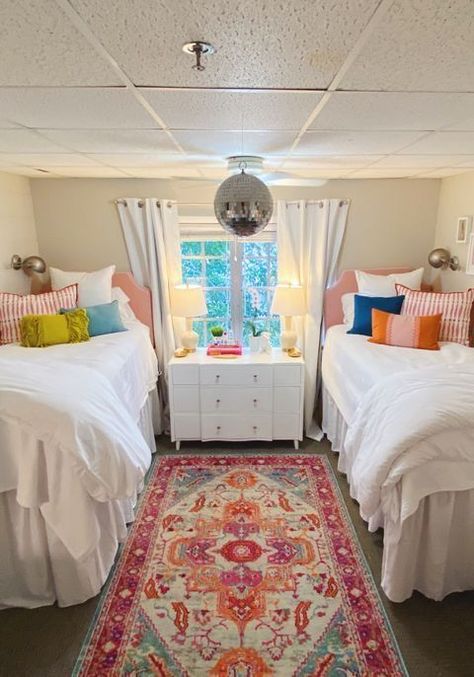 Sorority Rooms Bedrooms, Preppy Carpets For Room, White Dorms With Pops Of Color, Boyfriend Dorm Room Gifts, White Dorm Room Ideas With Pops Of Color, Colorful Dorm Room Ideas Preppy, Urban Outfitters Dorm Room Ideas, Colorful Boho Dorm Room, Preppy Dorm Room Aesthetic