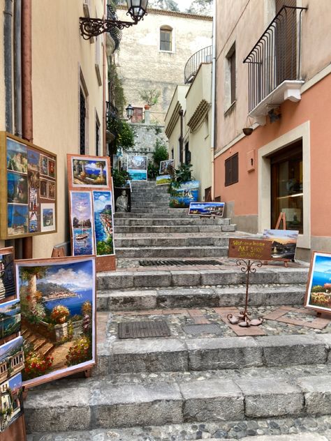 Sicily Italy Aesthetic, Taormina Italy, Visit Sicily, Taormina Sicily, Italy Beaches, Italy Aesthetic, Sicily Italy, Art Idea, Gorgeous View