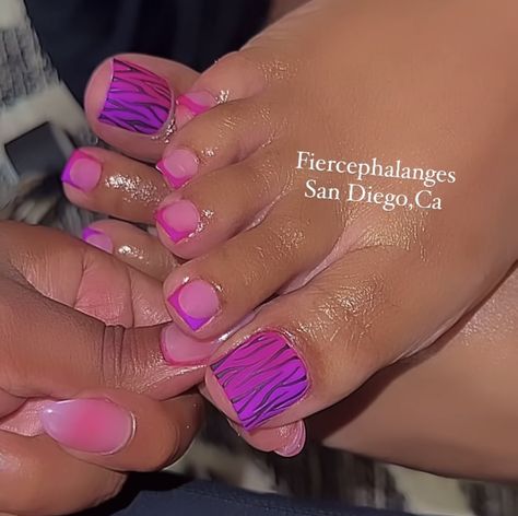 Toes Nails Purple, Purple Acrylic Toes, Summer Acrylic Toes, Purple Toenails With Design, Pink Toe Nails With Design, Pink And Purple Pedicure, Acrylic Toe Designs, Big Toe Designs Toenails, Pink Toe Nails Black Women