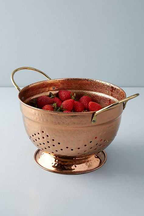 Rose Gold Kitchen Appliances, Rose Gold Kitchen, Copper Utensils, Bohemian Kitchen, Kitchen Necessities, Copper Accents, Copper Kitchen, Copper Material, Copper And Brass