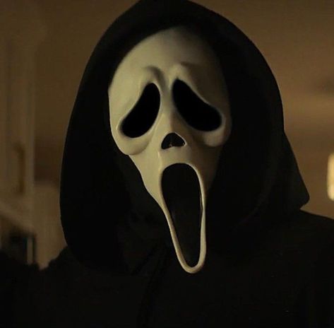 Ghost Face Reference, Ghostface Drawing Reference, Scream Ghostface Art, Scream Drawing Movie, Scream Art Ghostface, Scream Ghostface Aesthetic, Ghostface Icons, Scream Icon, Mr Ghostface