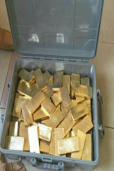 OFFER: Quantity: 500kg Quality: 22karat+ Purity: 96% Product : AU Metal (Gold) Origin : Ghana Gold Ore, Gold Reserve, Gold Bullion Bars, Money Collection, Money Stacks, Gold Bars, Gold Money, Document Sign, New Photo Download