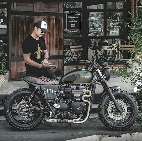 Scrambler Moto, Triumph Street Scrambler, Moto Triumph, Triumph Cafe Racer, Moto Scrambler, Street Scrambler, Scrambler Custom, Triumph Bikes, Image Moto