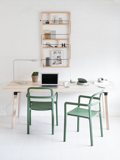 Ypperlig Ikea, Ikea Ypperlig, Ikea Table And Chairs, Ikea Table, Ikea Design, Minimalist Bed, Ikea Chair, Kitchen Solutions, Office Furniture Design