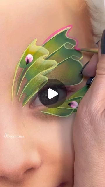 Butterfly Face Paint Video, Dark Fairy Face Paint, Halloween Butterfly Face Paint, Face Paint Mushroom, Jasmine Face Paint, Fairy Face Paint Easy For Kids, Moth Face Paint, Fairy Face Paint Easy, Butterfly Face Paint Easy