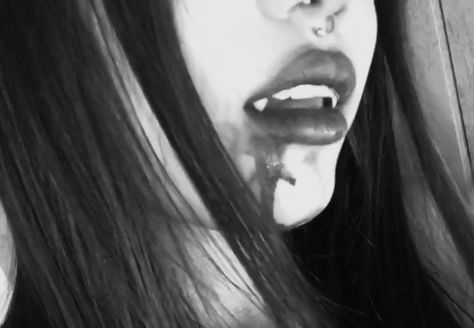 #aesthetic #vampire #vampiregirl #goth #instagram #gothgirl #gothic Vamp Aesthetic Pfp, Vampire Core Pfp, Goth Pp, Teenage Vampire Aesthetic, Soft Gothic Aesthetic, Vampire Girl Pfp, Vampire Aesthetic Female, Aesthetic Goth Pfp, Vampire Girl Aesthetic