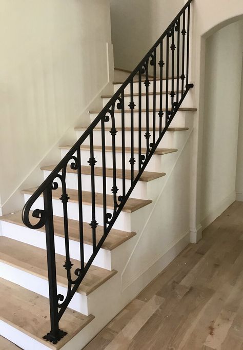 Iron Staircase Design, Wrought Iron Porch Railings, Curtains Holder, Iron Staircase Railing, Iron Stair Balusters, درابزين السلم, Porch Railing Designs, Rustic Staircase, درج السلم