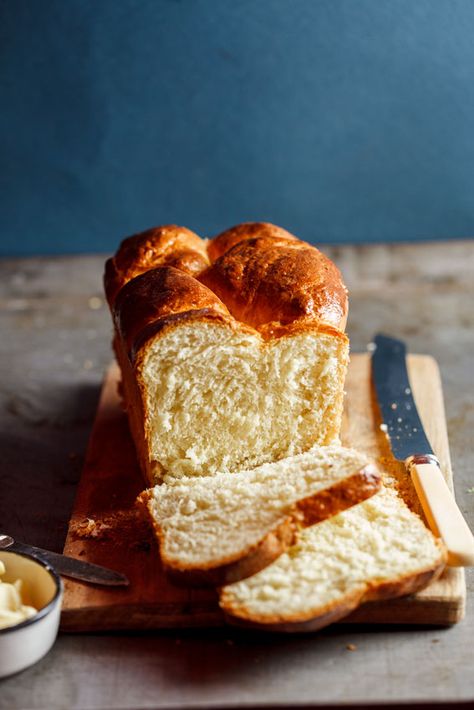 Brioche loaf Brioche Loaf, A Loaf Of Bread, Loaf Of Bread, Think Food, Easy Bread Recipes, Easy Bread, Artisan Bread, Bread Dough, Loaf Bread